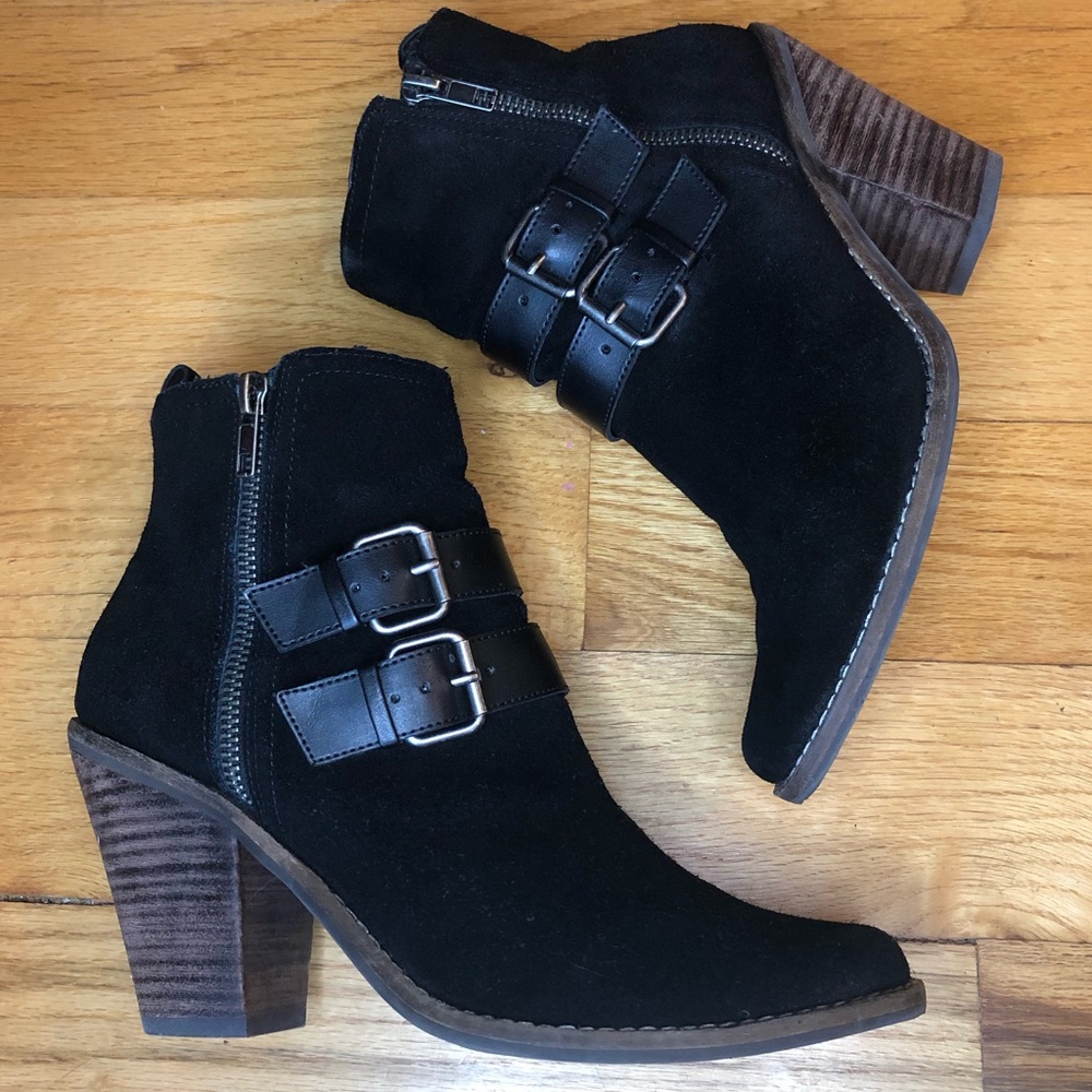Dolce Vita Suede Buckle Ankle Boot Booties 8